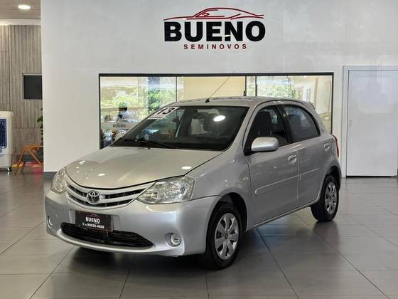 TOYOTA ETIOS 1.3 XS 16V FLEX 4P MANUAL